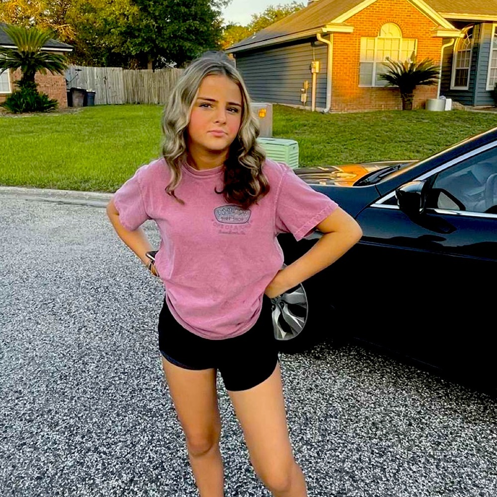 Meet your Posher, Carys